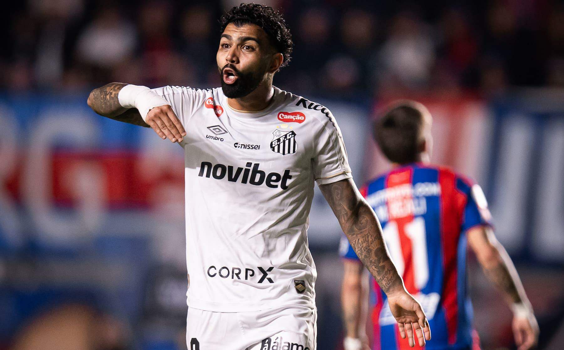 Artilheiro do Santos, Gabigol tem nove gols em 18 jogos pelo Peixe na temporada