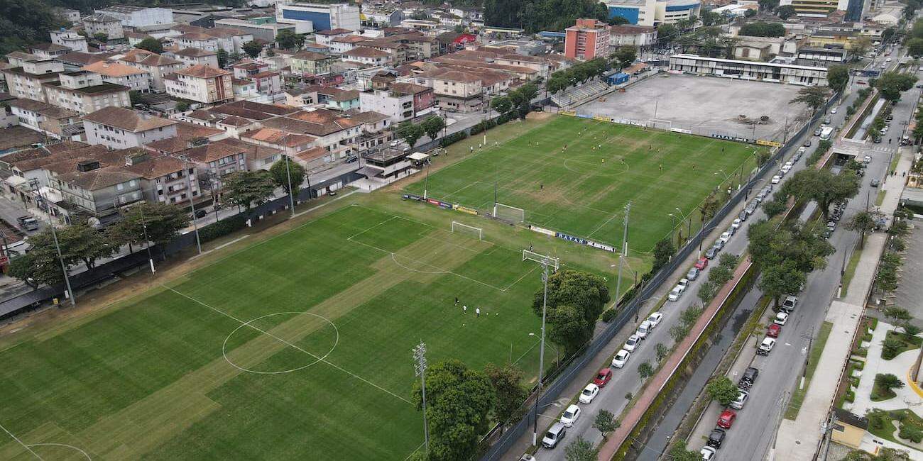 O Santos nega irregularidades no processo de alienação da área do CT Rei Pelé, por meio de leilão