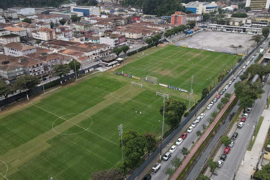 O Santos nega irregularidades no processo de alienação da área do CT Rei Pelé, por meio de leilão