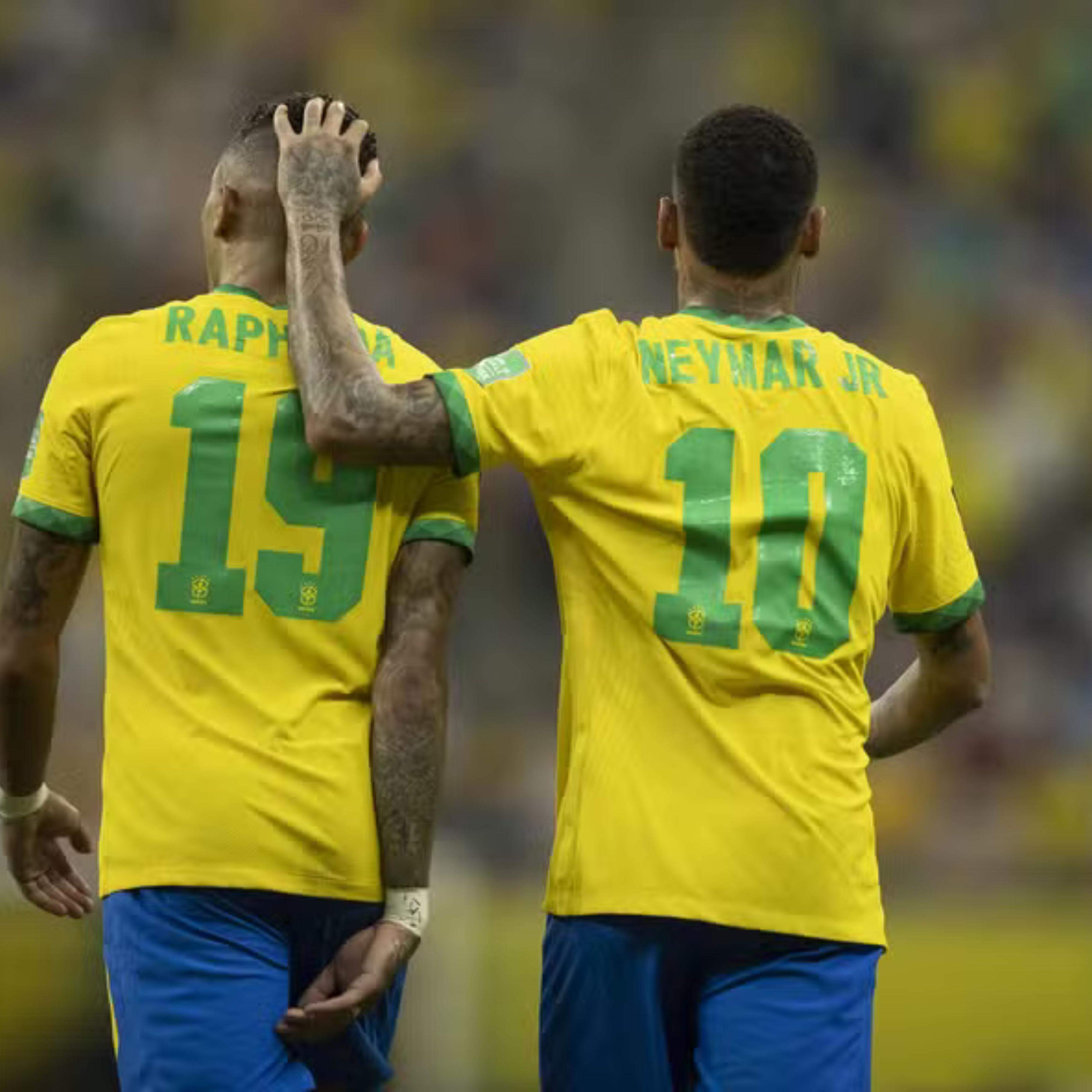 Raphinha faz coro por convocação de Neymar para a Copa: 'Ele é o cara do hexa'