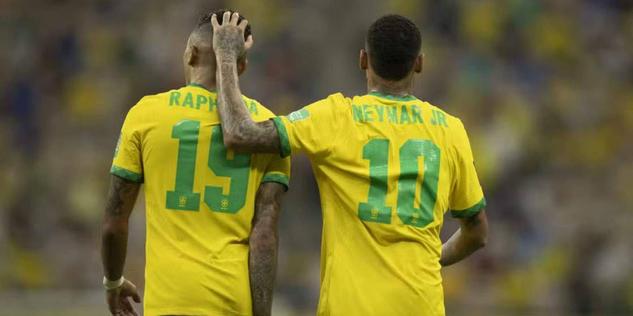 Raphinha faz coro por convocação de Neymar para a Copa: 'Ele é o cara do hexa'
