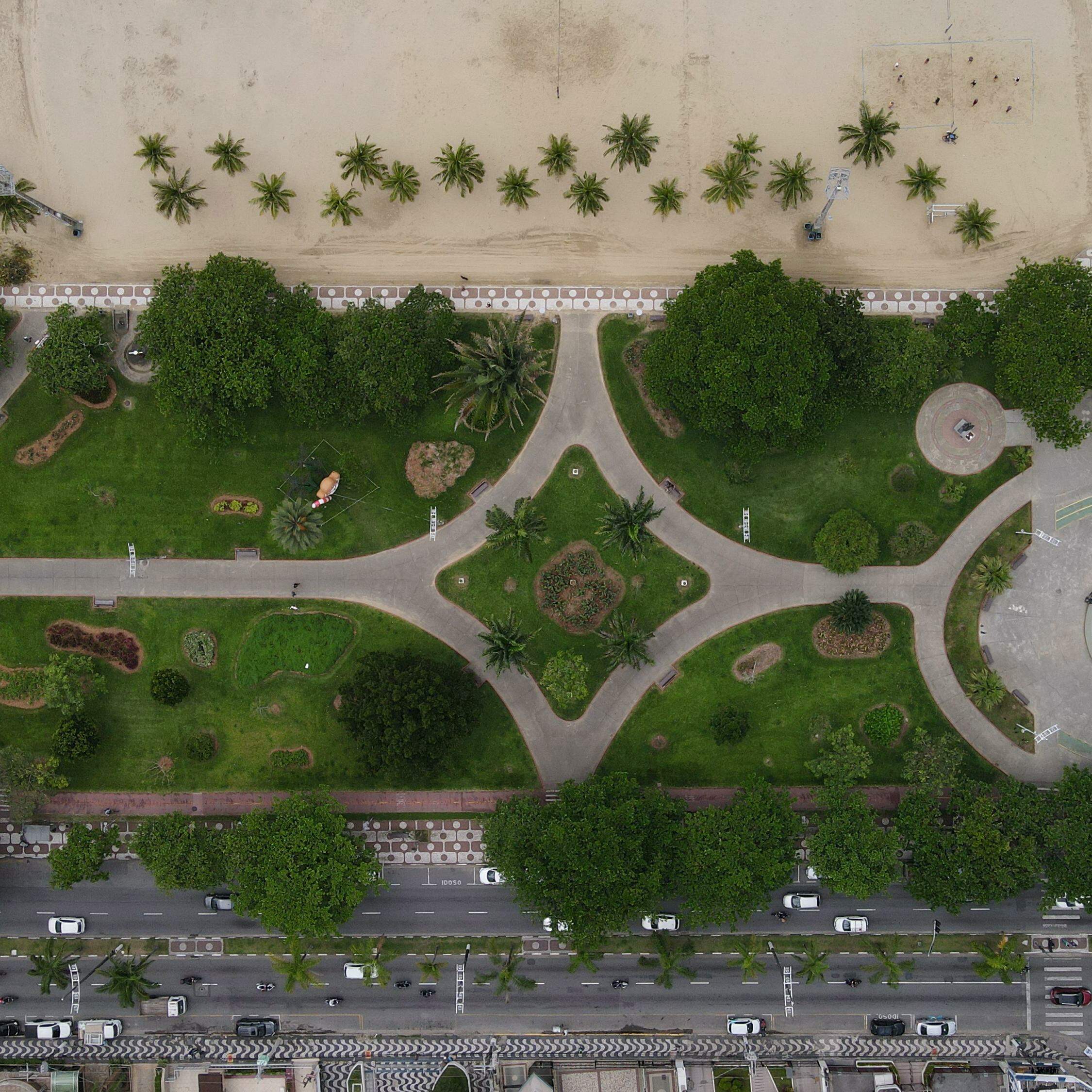 O projeto busca diminuir o impacto de resíduos irregulares nas praias de Santos