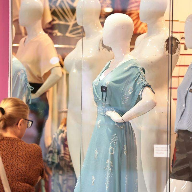 Nesta época, é mais frequente abertura de vagas em segmentos como os de moda, calçados e perfumaria