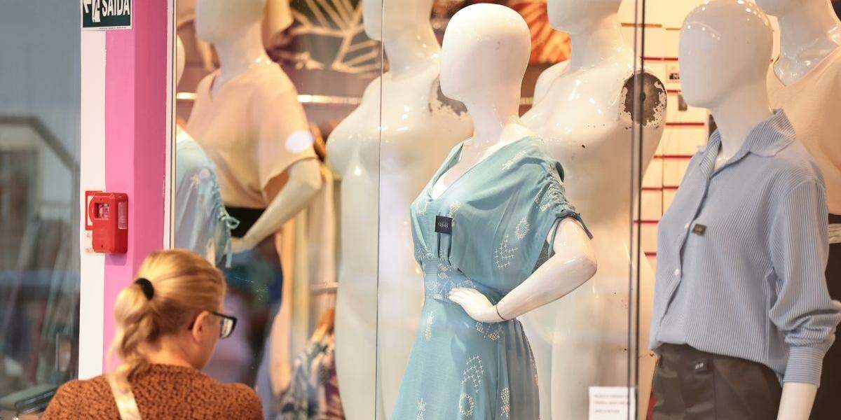 Nesta época, é mais frequente abertura de vagas em segmentos como os de moda, calçados e perfumaria