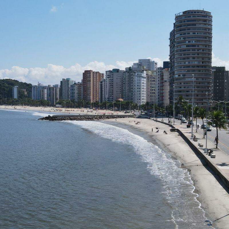 A Prefeitura de São Vicente elaborou plano de ação emergencial contra ressacas, o avanço do mar e a erosão costeira nas praias do Gonzaguinha (foto) e Milionários