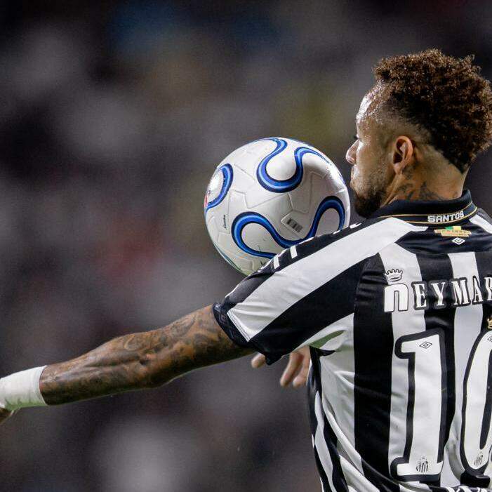 Neymar marcou contra o Recoleta, mas o time não soube matar o jogo e volta frustrado do Paraguai