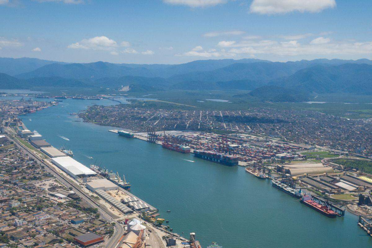 Empresas que atuam no Porto de Santos estão com mais de 20 vagas de emprego abertas para contratação