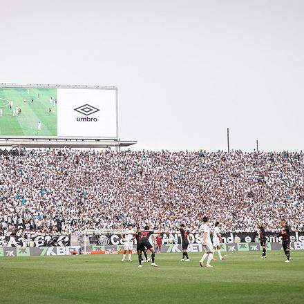 Em janeiro, os santistas lotaram a Neo Química Arena contra o Red Bull Bragantino, no Paulistão
