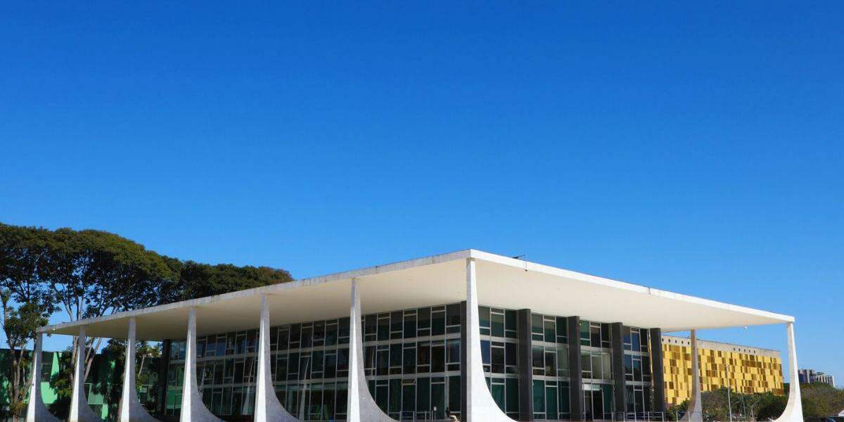 Primeira Turma do STF mantém decisão que proíbe aposentadoria compulsória como punição a juízes