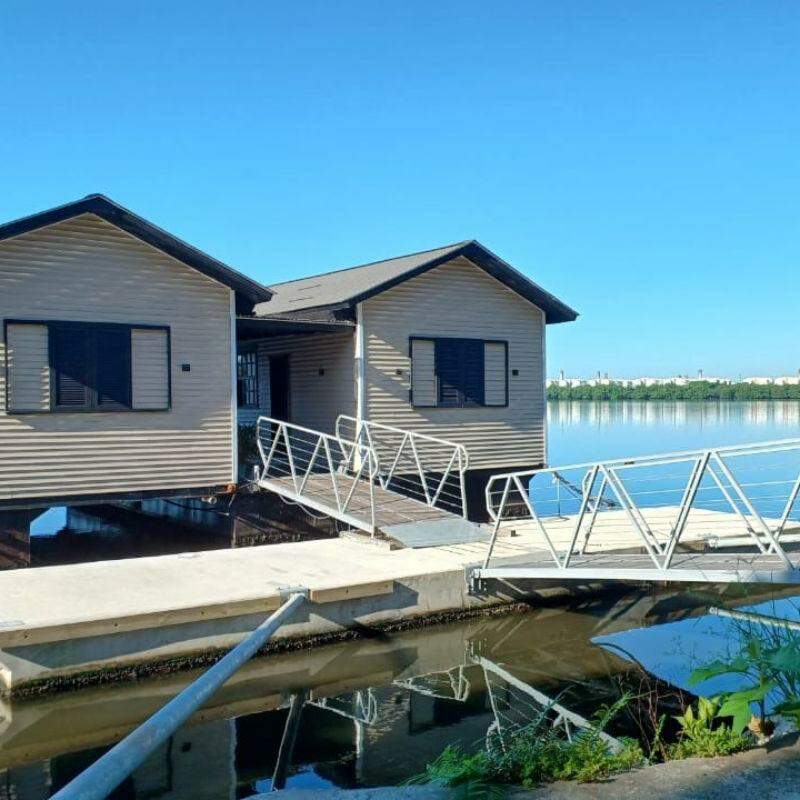 Um projeto para o qual se procura apoio é o das casas flutuantes