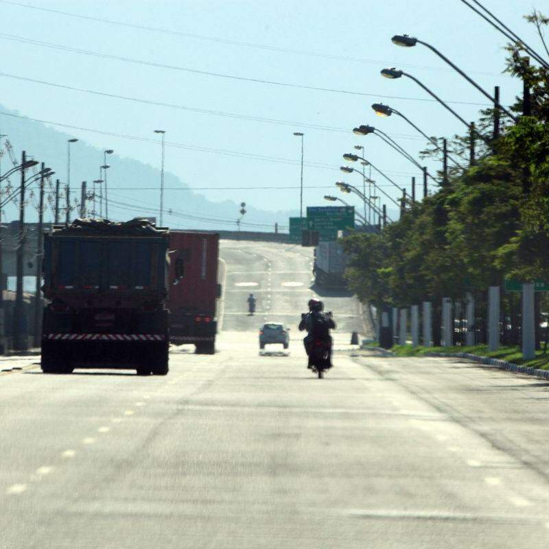 Truck traffic in Guarujá: works on the second phase of the Left Bank Perimeter Avenue will be considered during the analysis