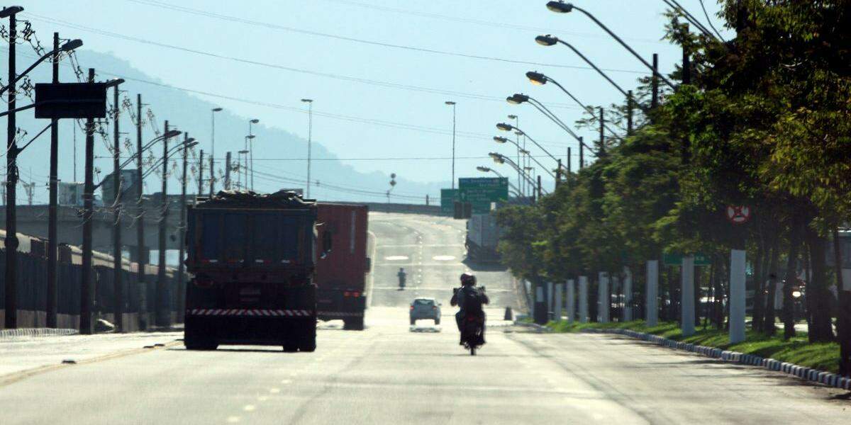 Truck traffic in Guarujá: works on the second phase of the Left Bank Perimeter Avenue will be considered during the analysis