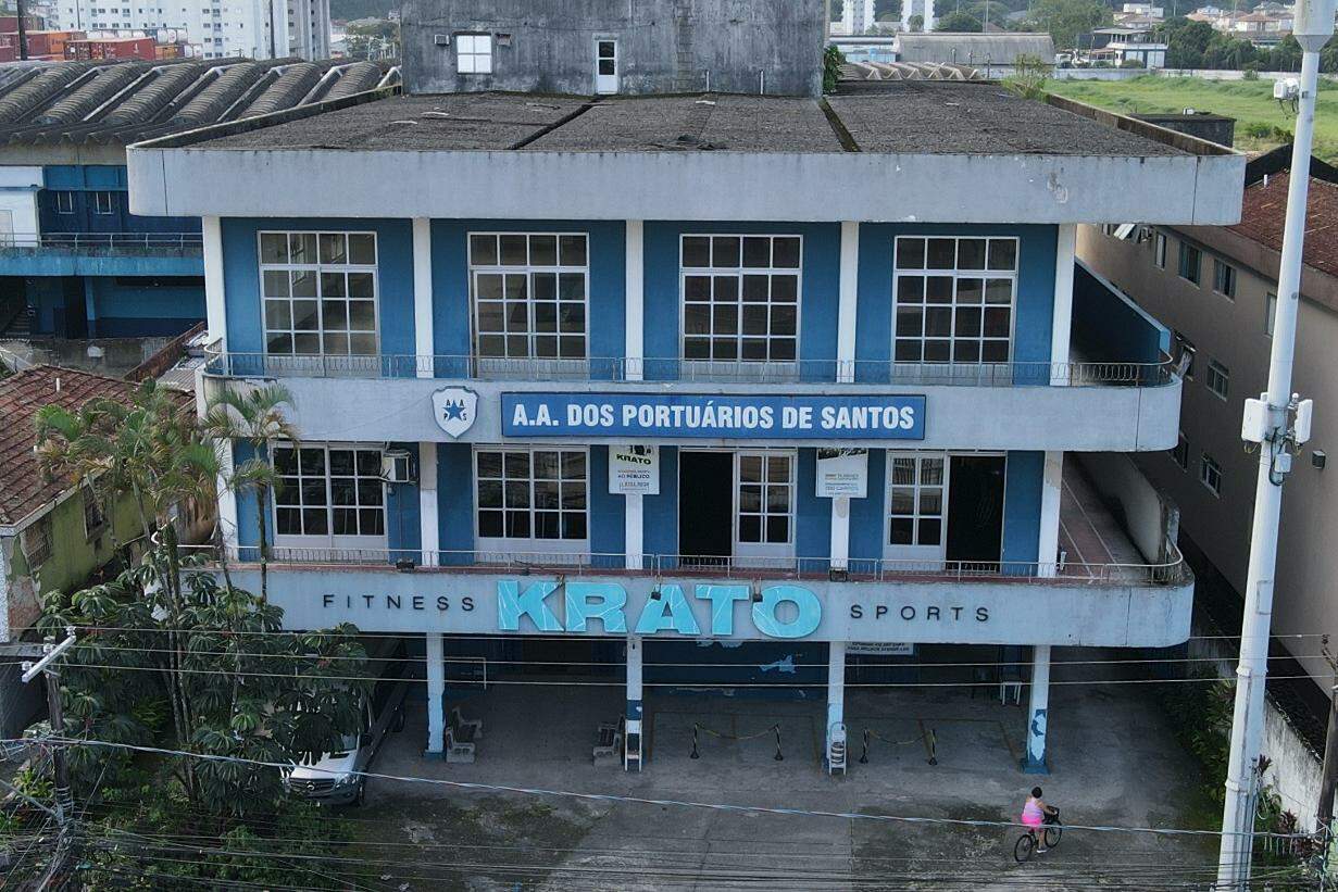 Shows, bailes de carnaval, recreação e esporte: a Associação Atlética dos Portuários de Santos faz parte da história da Cidade desde 1926