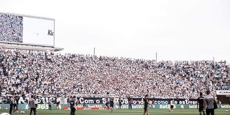 Em janeiro, mais de 30 mil santistas foram à Neo Química Arena prestigiar o Santos como mandante
