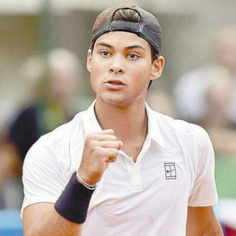 Guto Miguel vai enfrentar um oponente argentino de olho na final