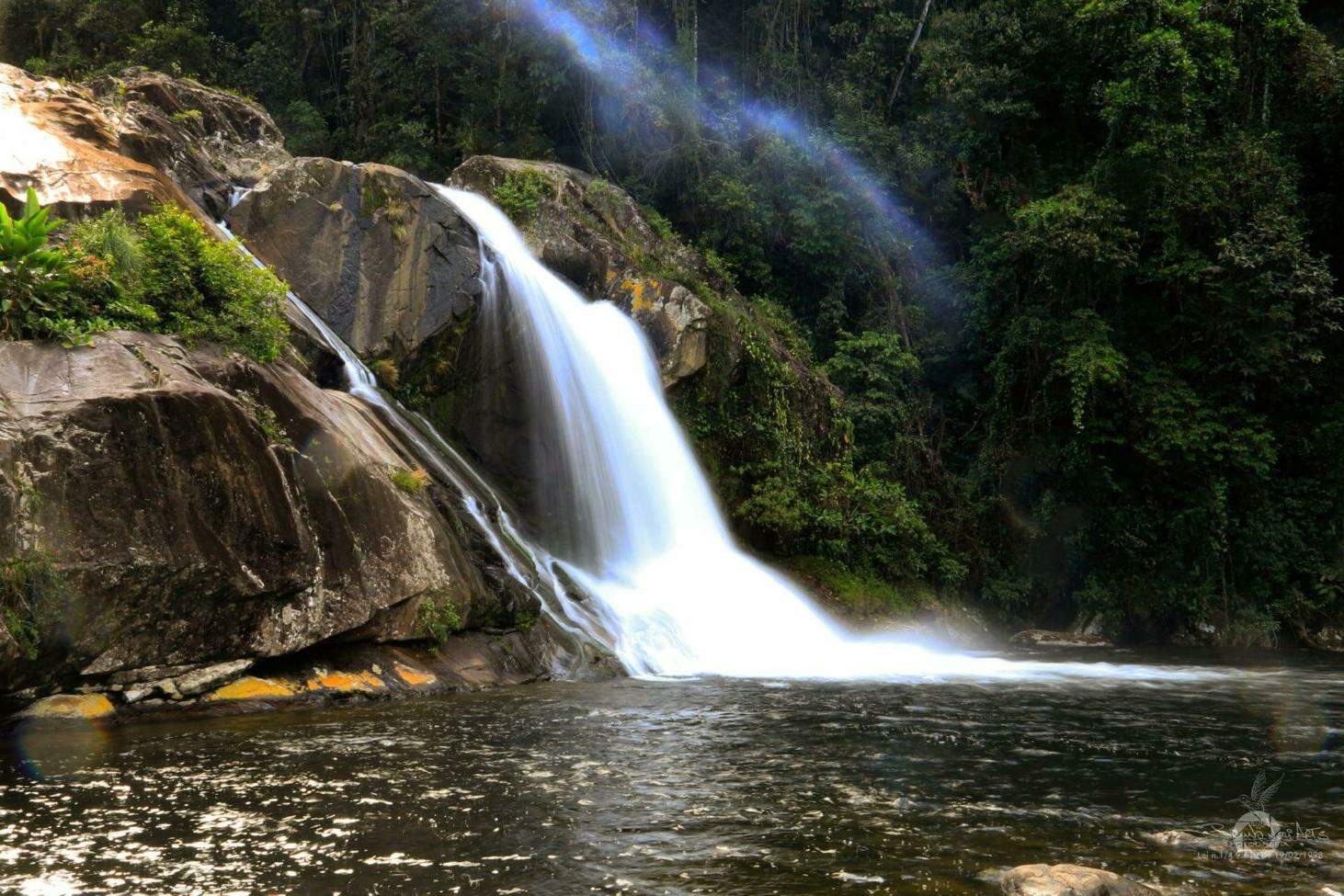 Quem visita Cananéia logo percebe que a cidade integra um arquipélago formado pelas ilhas do Cardoso, Bom Abrigo, da Casca e pela própria ilha de Cananéia