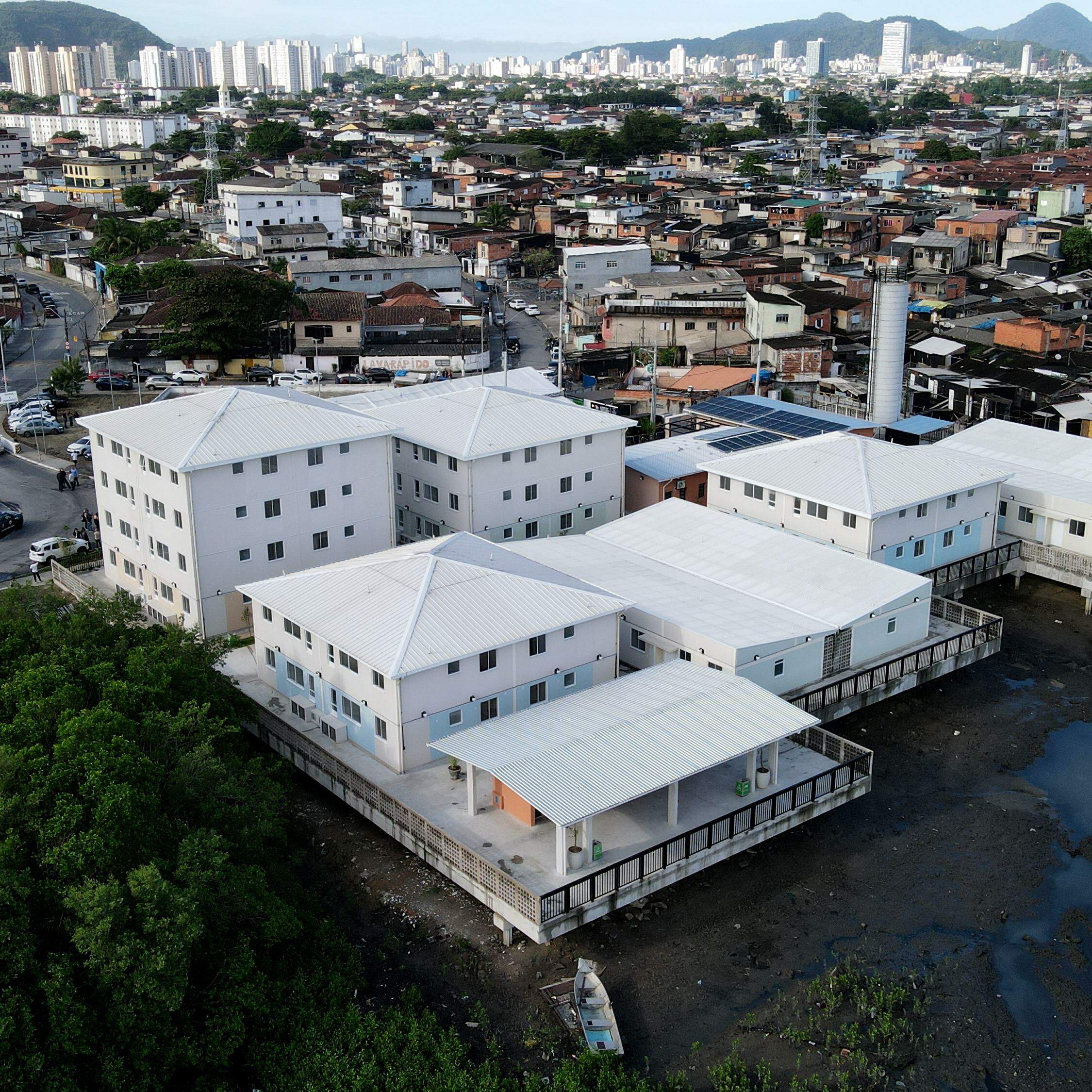 Primeiras 60 moradias do Parque Palafitas, projeto inédito na região, foram entregues no fim do mês passado às famílias contempladas
