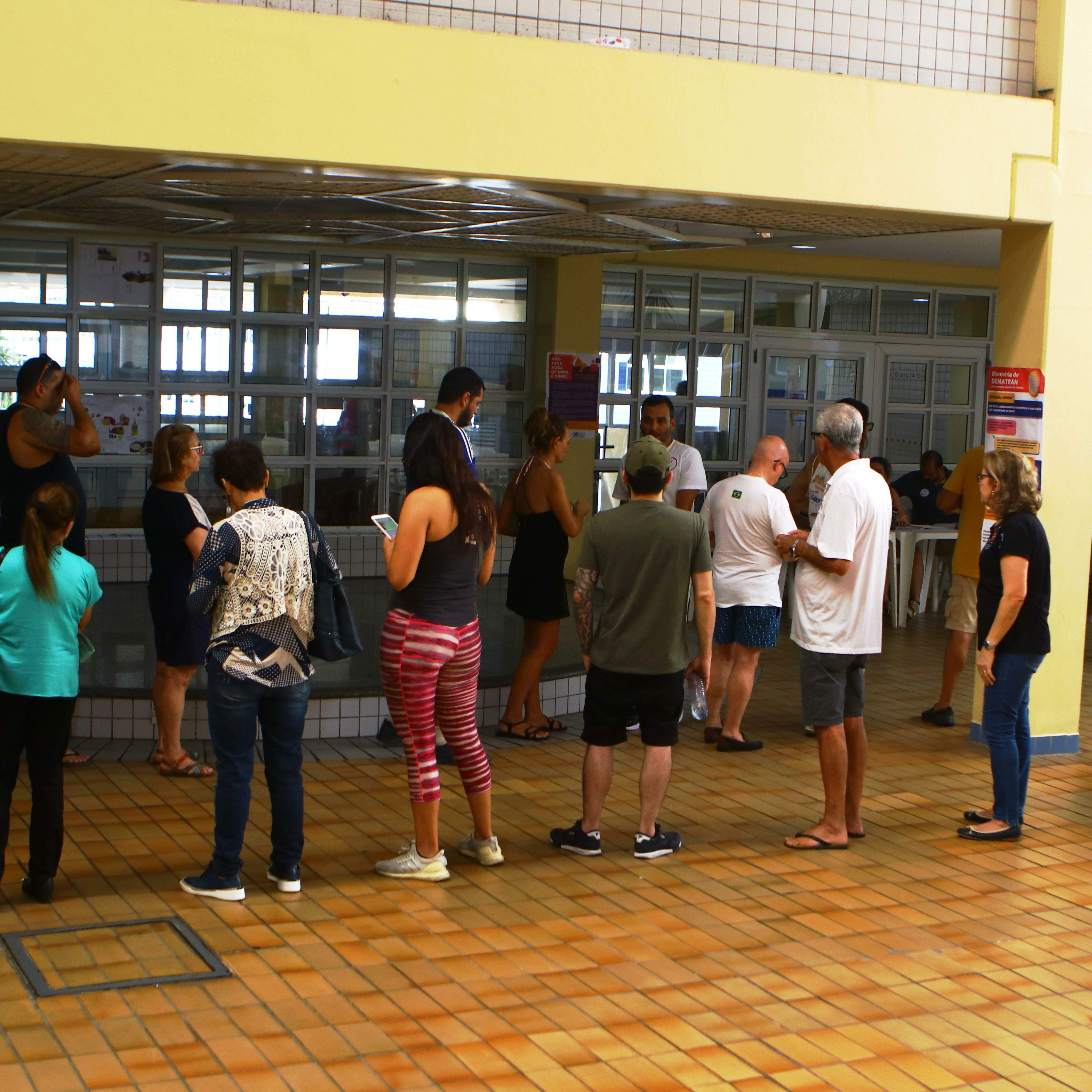 ​Campanha do TRE-SP busca ampliar acessibilidade para eleitores surdos ou com deficiência auditiva nas eleições de 2026