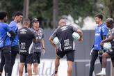 Cuca ficou irritado após o empate contra o Deportivo Recoleta, o quinto seguido do Santos