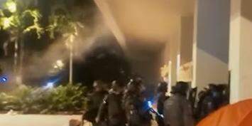 Atuação policial teria acontecido por volta das 4h15 e deixado pessoas feridas após a utilização de bombas de efeito moral e gás lacrimogêneo