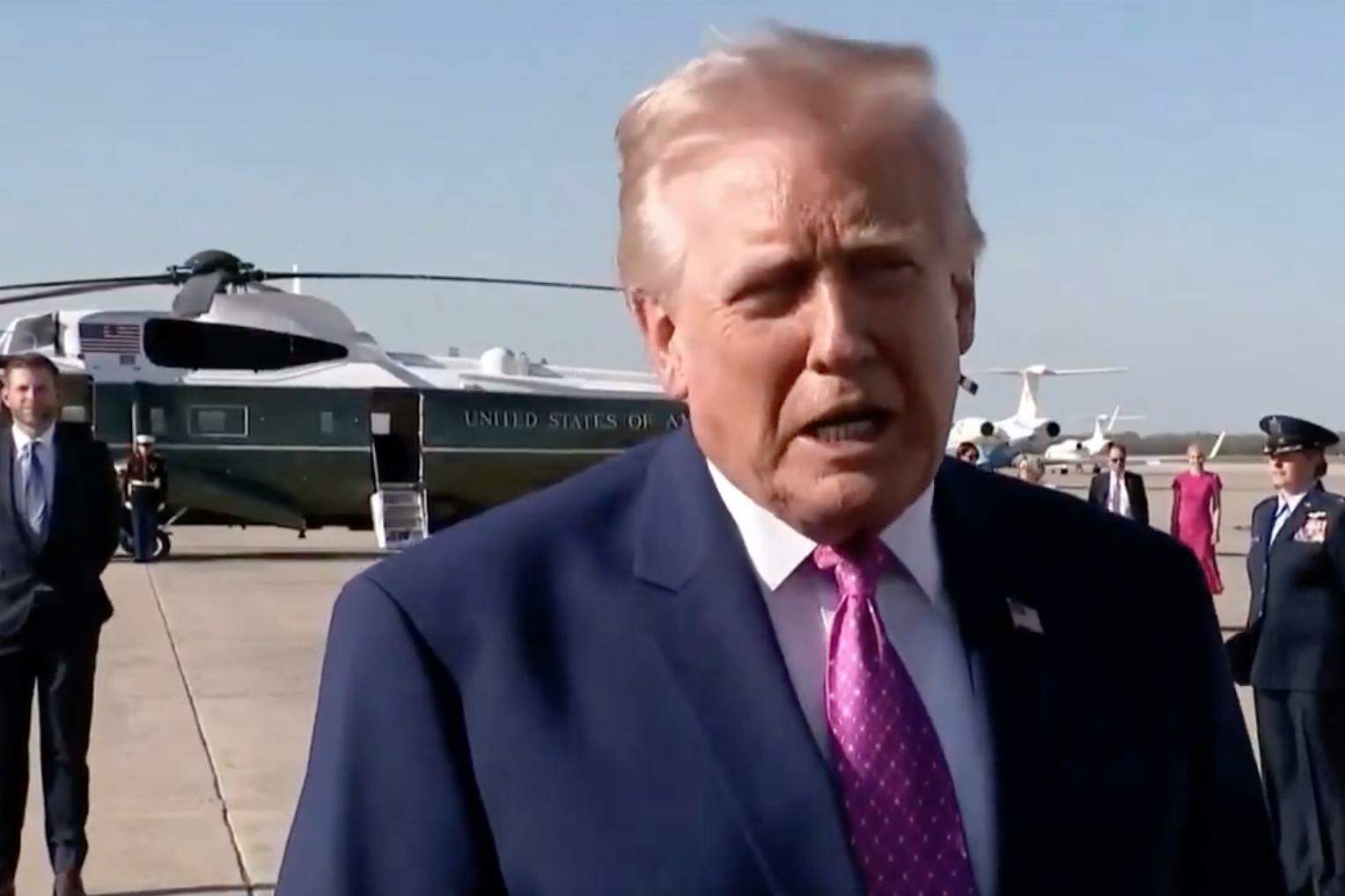 "Eles estão militarmente derrotados. Em suas próprias mentes, talvez não saibam disso. Mas acho que sabem", diz o presidente