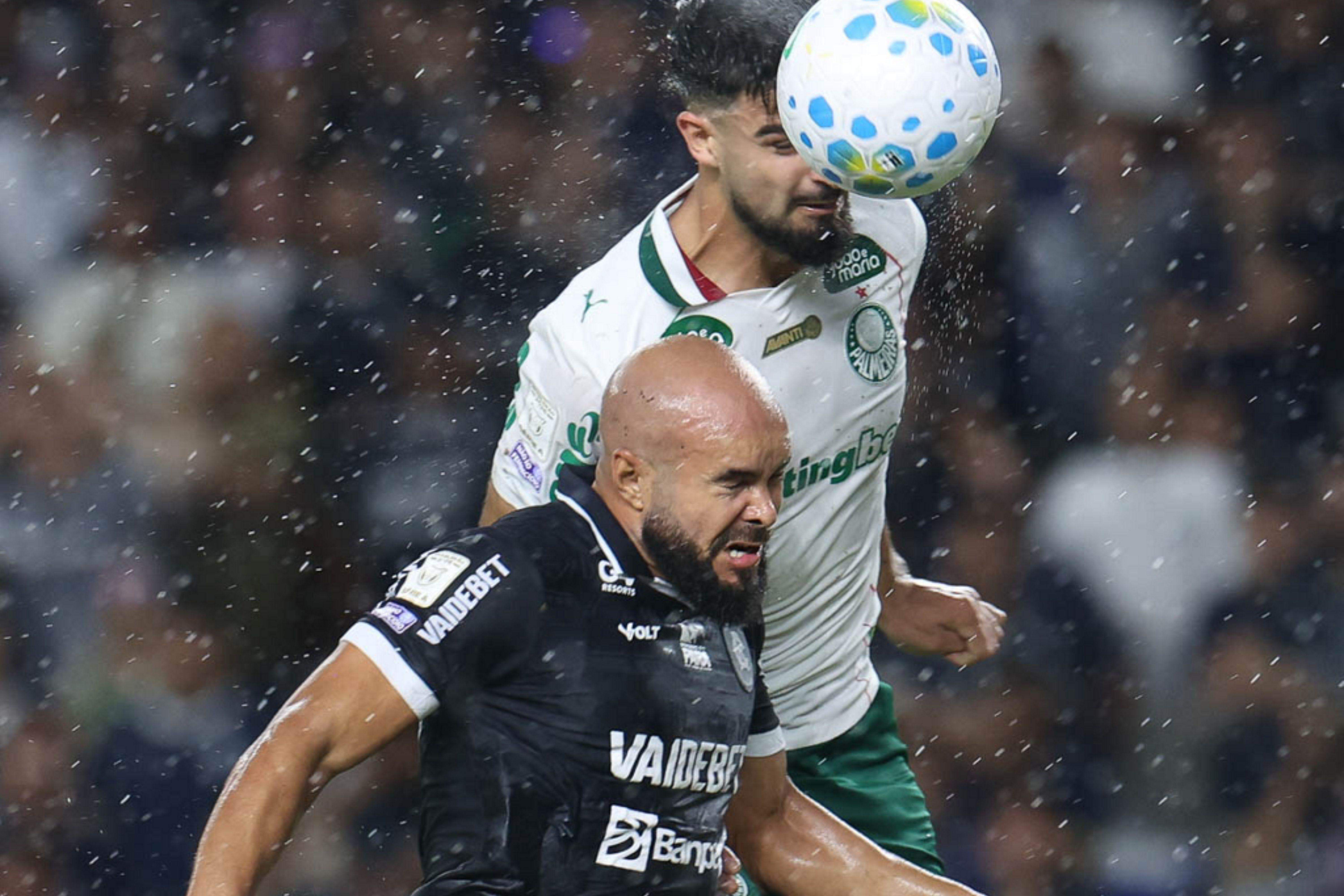 Palmeiras não aproveita expulsão do Remo e empata em jogo atrasado pela chuva