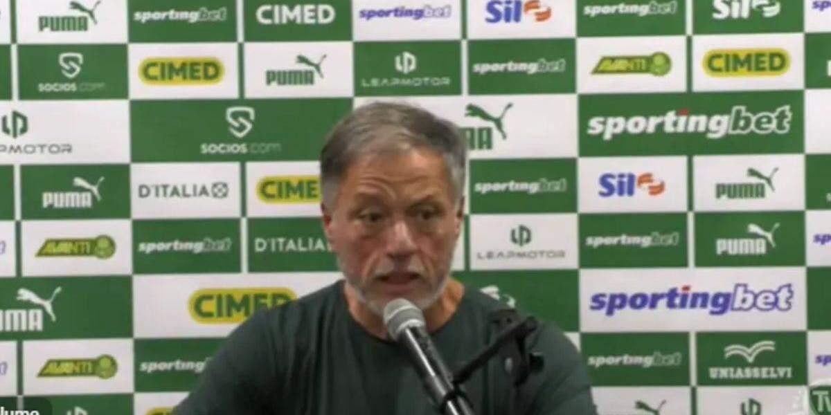 Anderson Barros se revolta com gol anulado do Palmeiras: 'De quem vai ser a responsabilidade?'