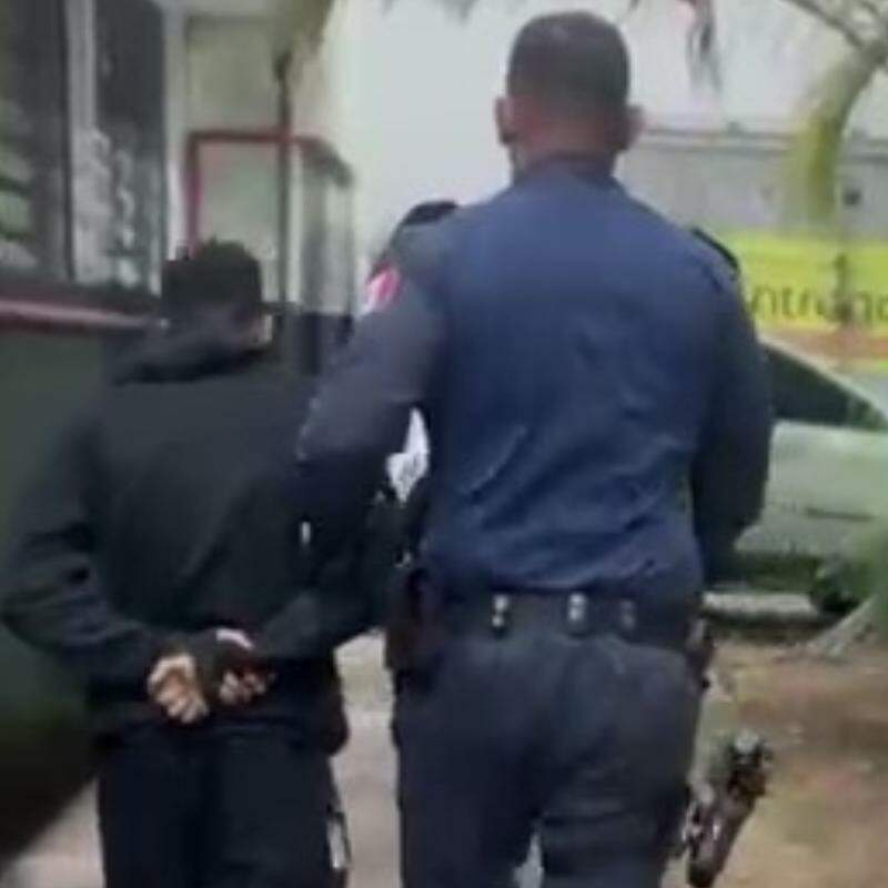 O homem foi preso em flagrante por agredir a ex na saída da padaria onde ela trabalha em Praia Grande e foi solto na audiência de custódia