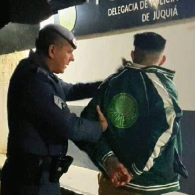 Suspeito foi preso em flagrante e levado à Delegacia de Juquiá