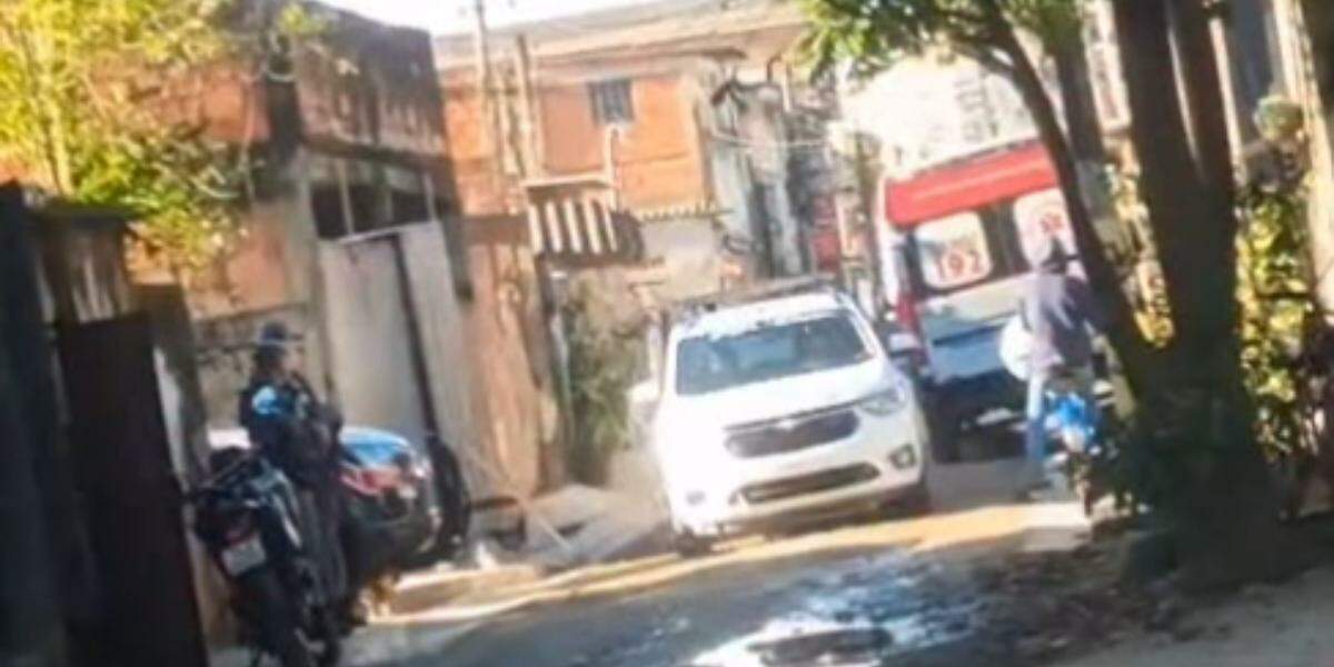 Um homem foi baleado no local