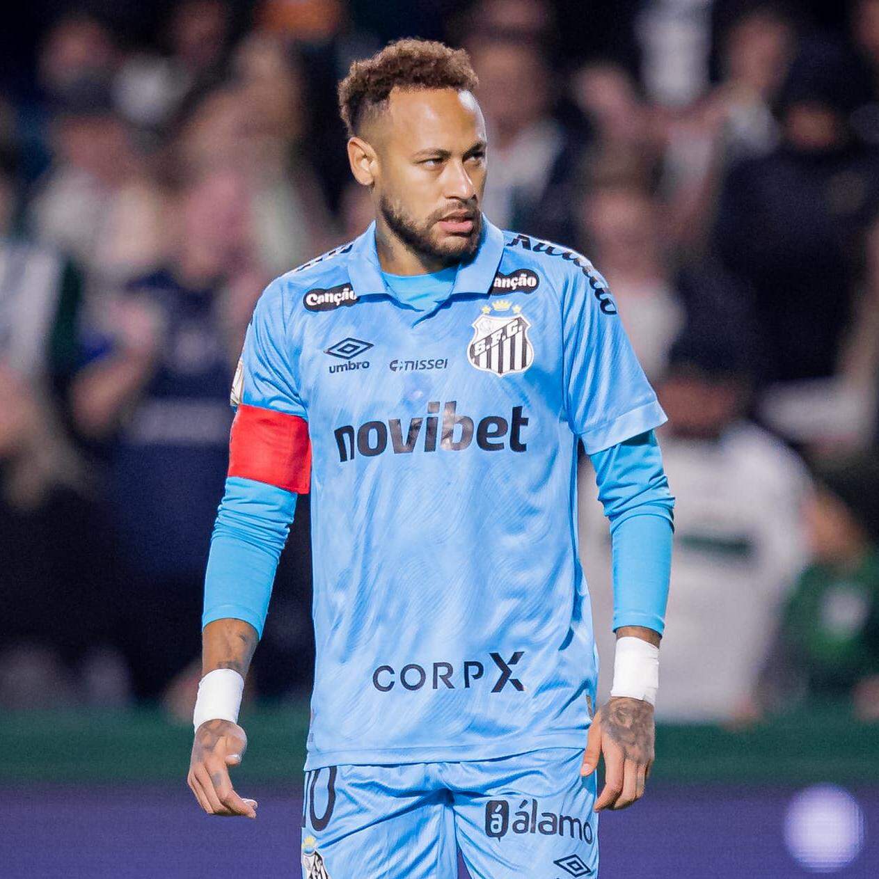 Cuca diz que Neymar não é mais o mesmo do passado, mas destacou as qualidades do camisa 10