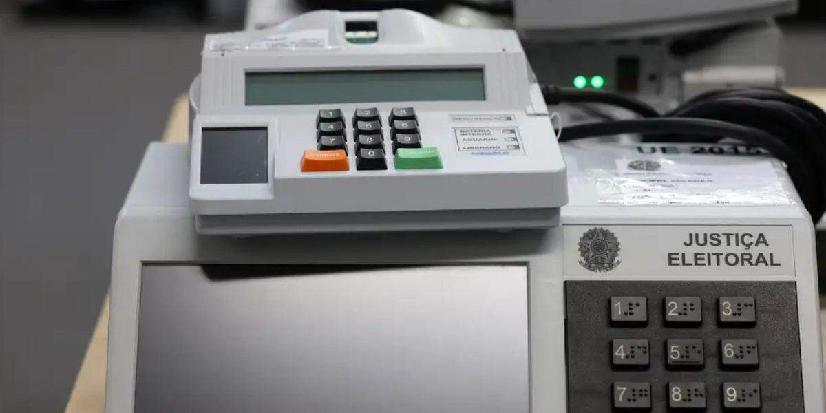 Pesquisa aponta que fake news sobre eleições miram urnas eletrônicas