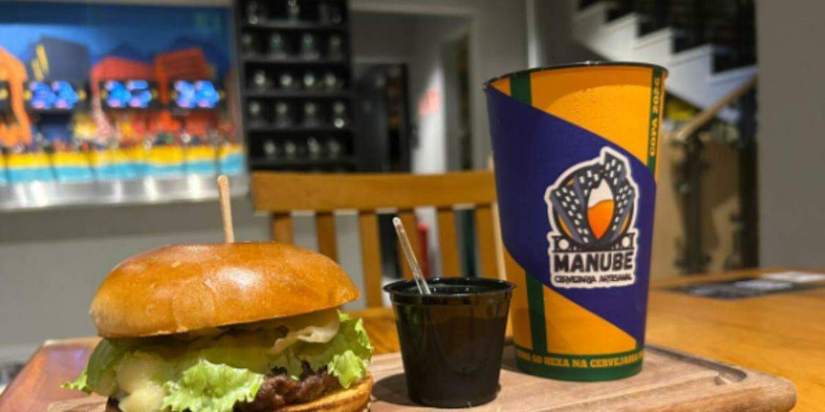 O principal atrativo da noite será o sorteio de dois vencedores que ganharão seis meses de cerveja grátis