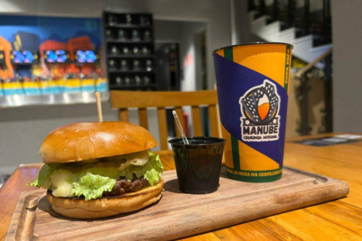 O principal atrativo da noite será o sorteio de dois vencedores que ganharão seis meses de cerveja grátis