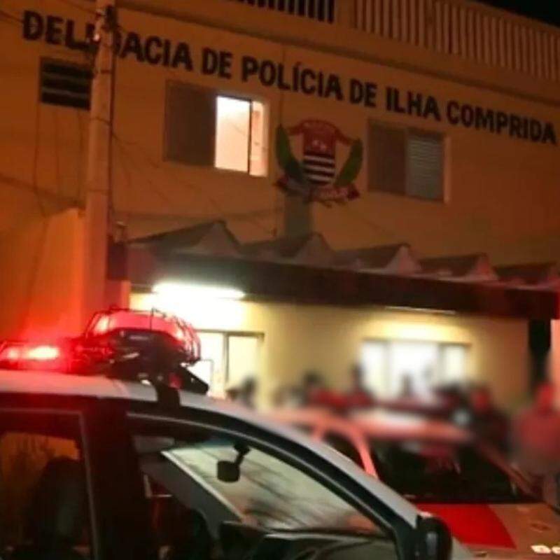 O caso foi registrado na delegacia de polícia de Ilha Comprida