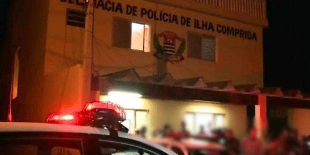 O caso foi registrado na delegacia de polícia de Ilha Comprida