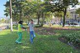 Entre as intervenções realizadas no jardim da praia de Santos estão a limpeza dos canteiros, poda de vegetação, requalificação paisagística e reorganização das áreas verdes