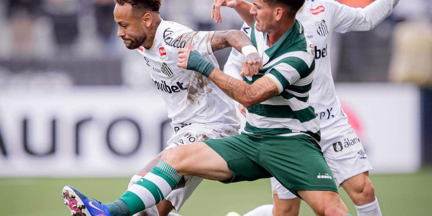 Neymar não deve estar em campo contra o San Lorenzo, quarta-feira, na Vila Belmiro