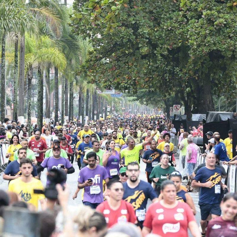 Tradicional prova de 10 quilômetros teve mais de 25 mil inscritos