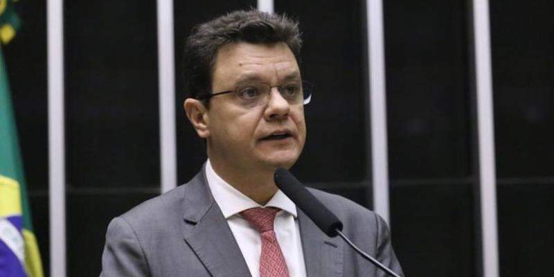 A aprovação pelo petista Odair Cunha (foto) foi unânime no plenário