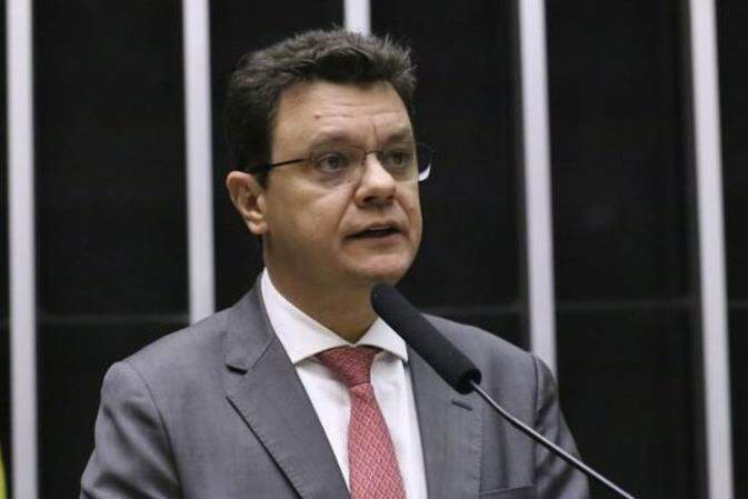 A aprovação pelo petista Odair Cunha (foto) foi unânime no plenário