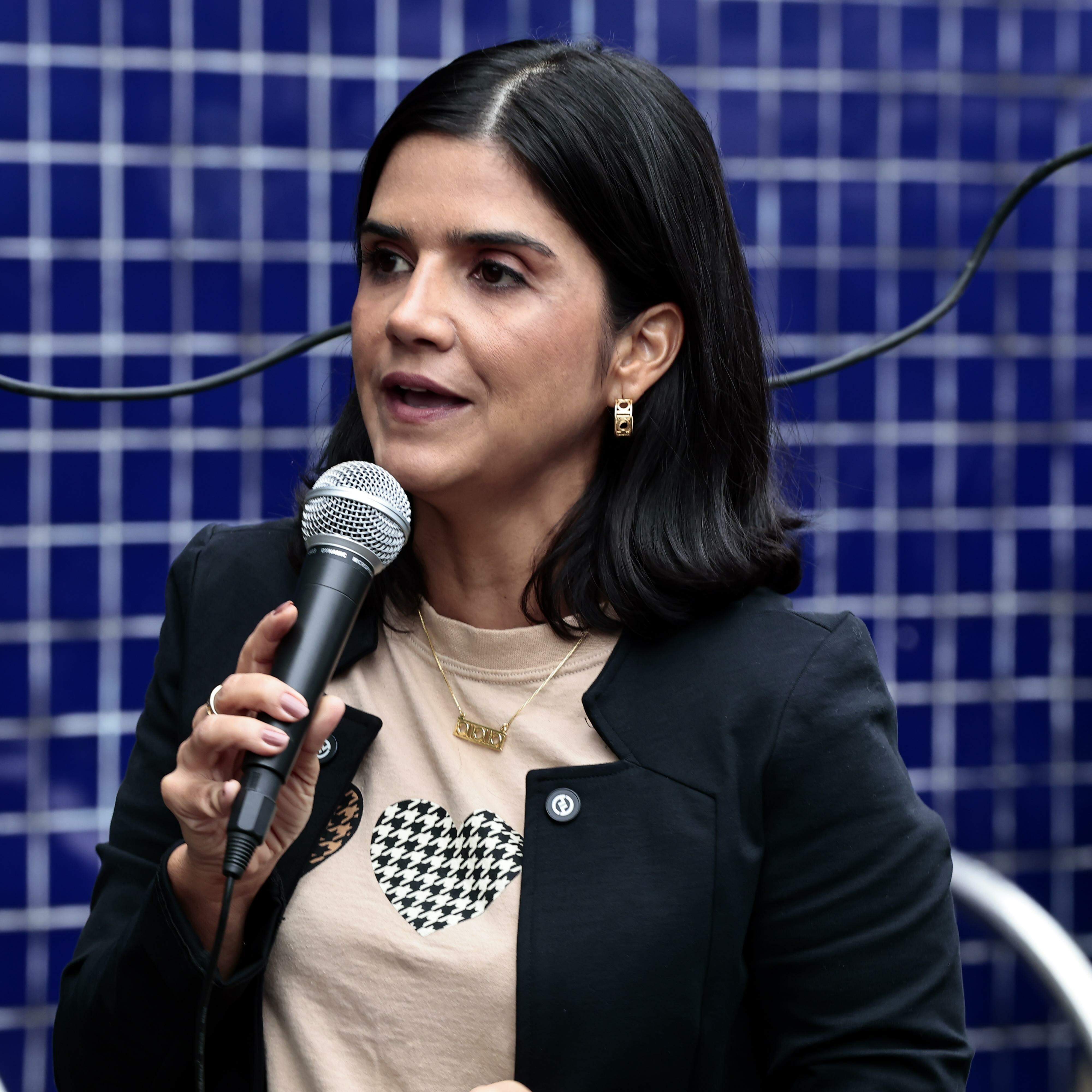 No cargo por uma semana, Audrey Kleys afirma que orientações do prefeito afastado serão seguidas