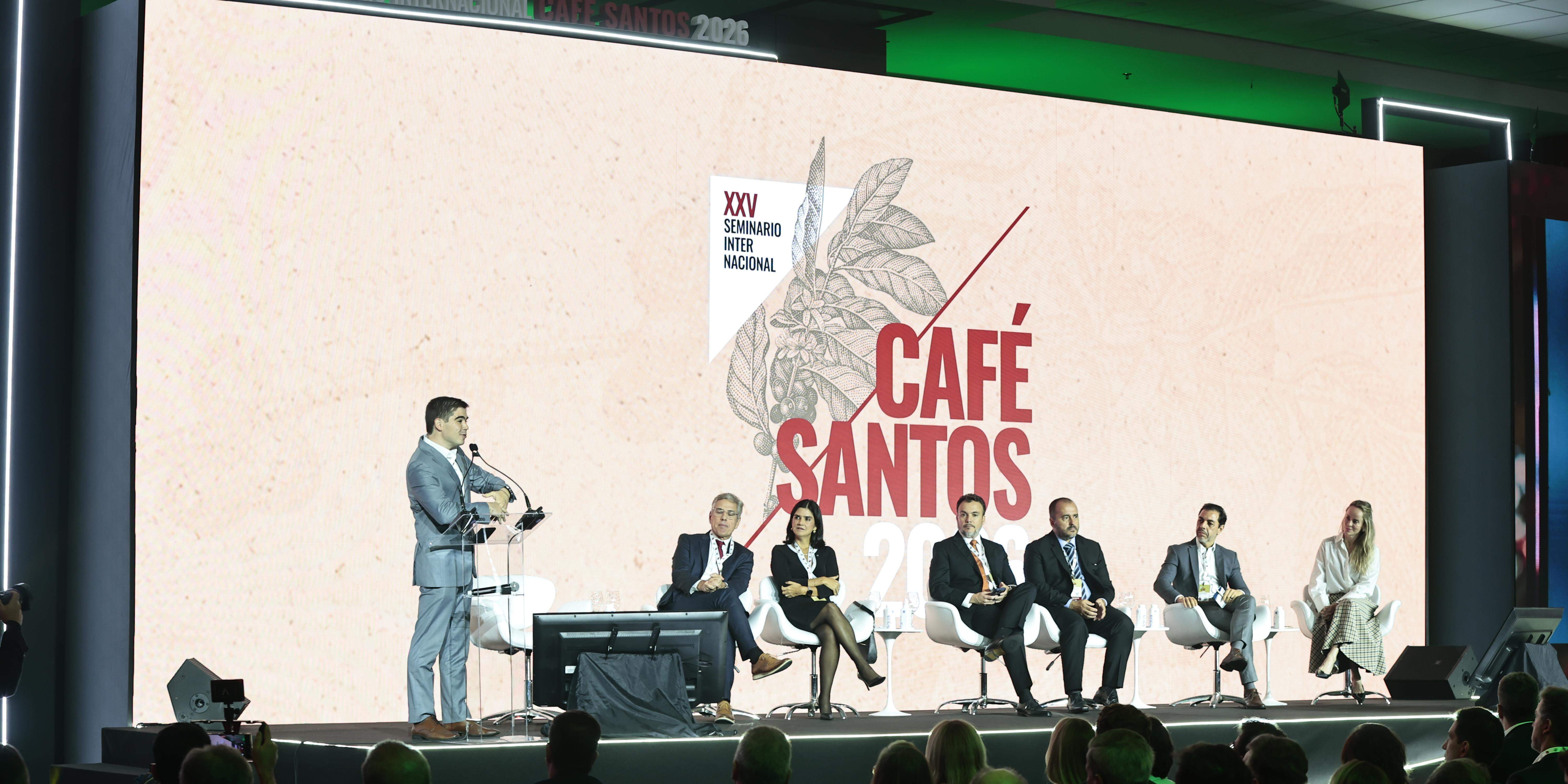 Seminário Internacional do Café no Santos Convention Center: receita de R$ 77 bilhões com exportações