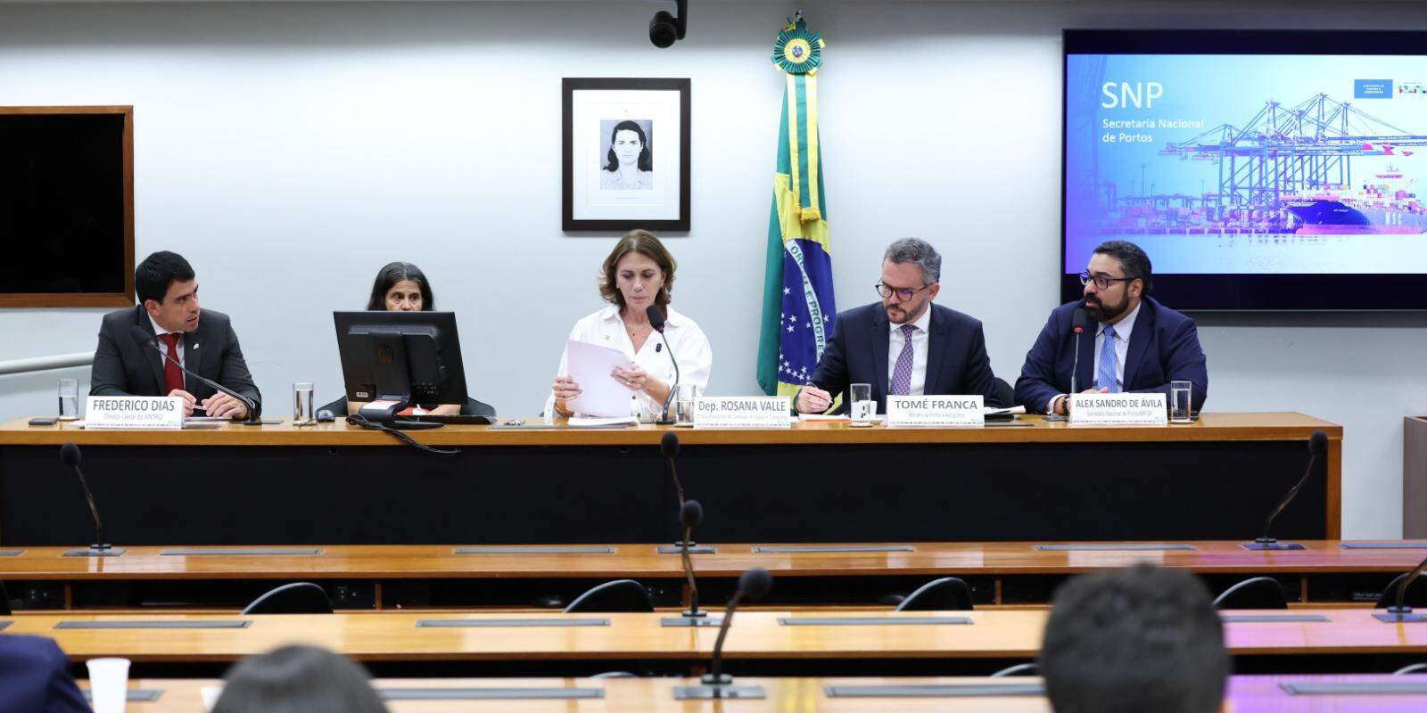 As explicações foram dadas durante audiência pública realizada pela Comissão de Viação e Transportes da Câmara dos Deputados, em Brasília