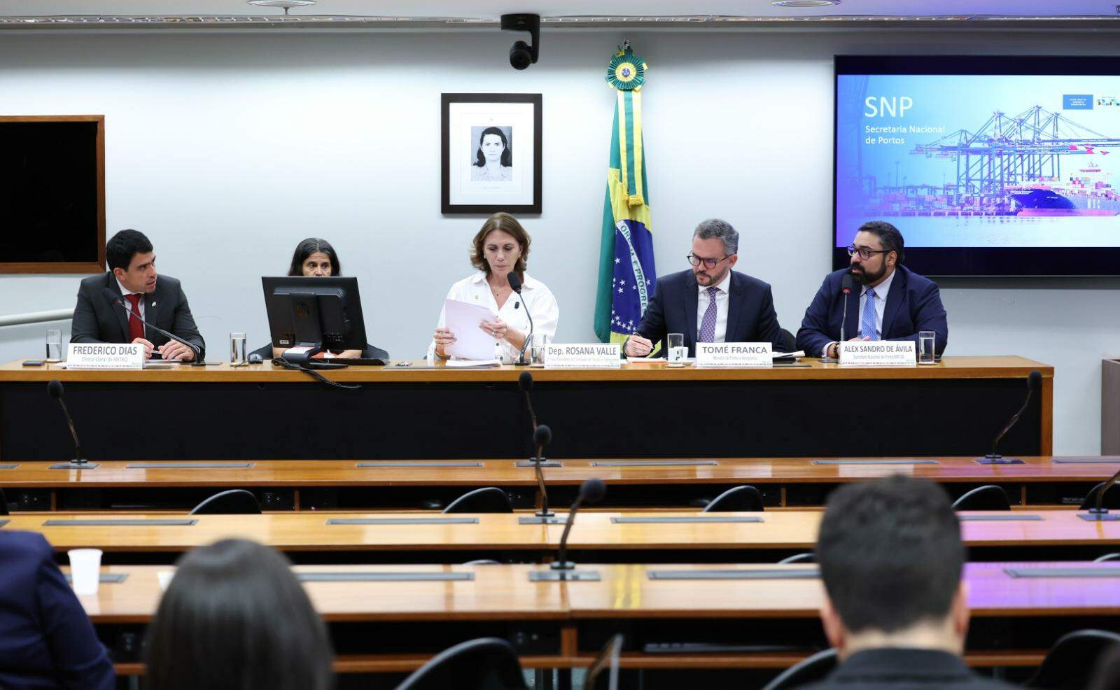 As explicações foram dadas durante audiência pública realizada pela Comissão de Viação e Transportes da Câmara dos Deputados, em Brasília