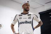 Neymar possui contrato com o Santos até o dia 31 de dezembro