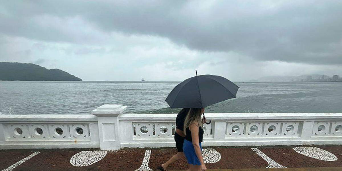 Previsão do tempo indica chuva para o fim de semana na Baixada Santista