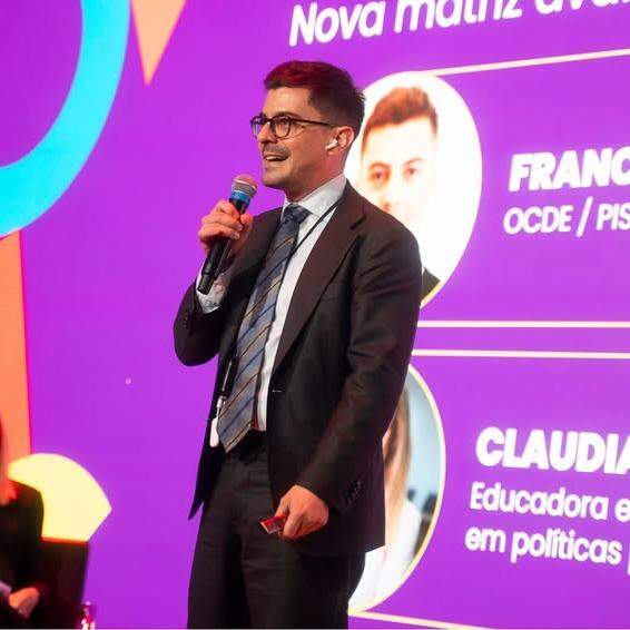 Pesquisador Luis Francisco Vargas-Madriz expôs mudança no Programa Internacional de Avaliação de Estudantes no 4º Encontro Internacional de Educação Midiática