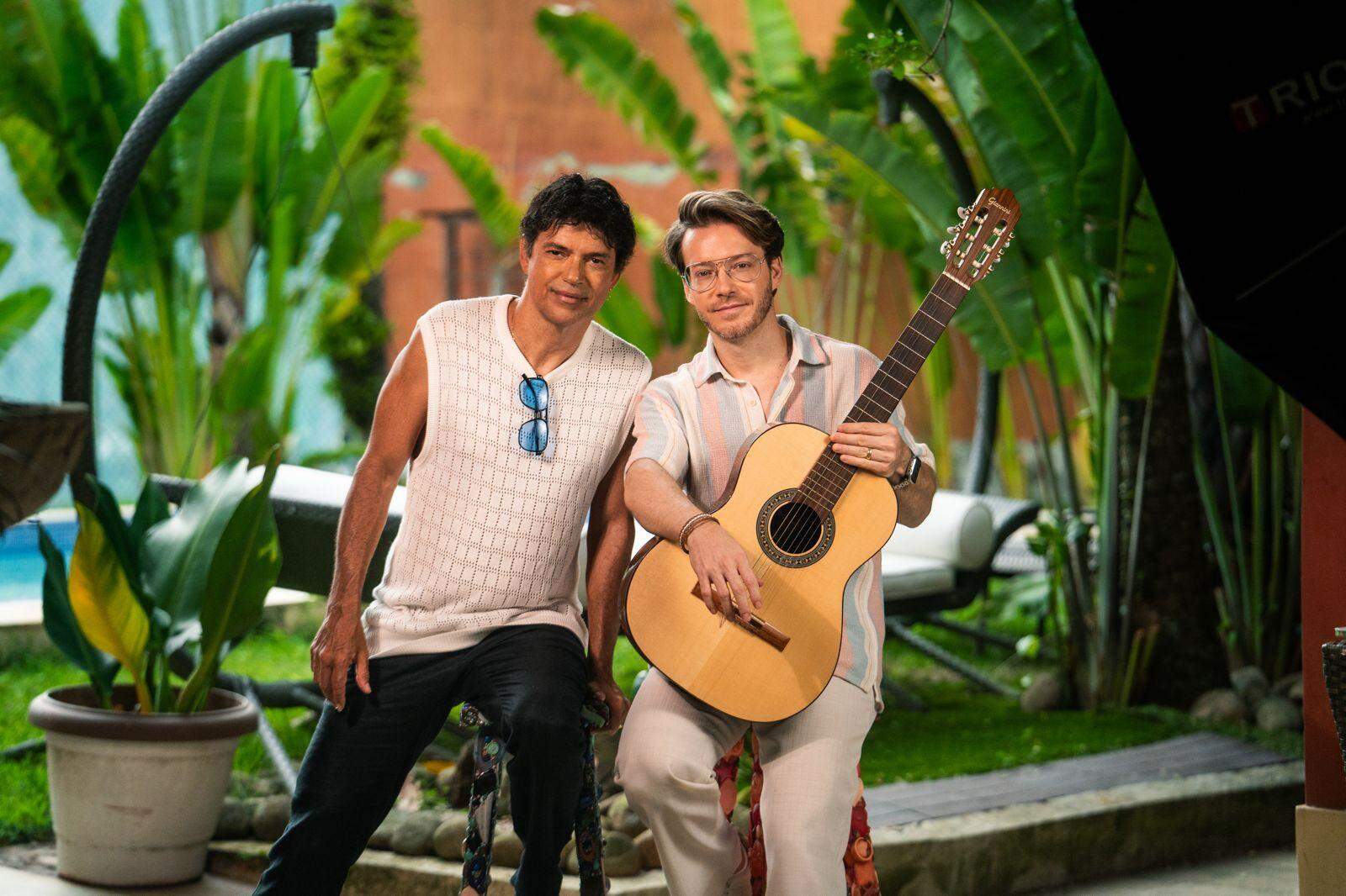 O cantor e compositor santista Balara acaba de lançar nas plataformas a canção Algo Me Diz, ao lado de Jorge Vercillo