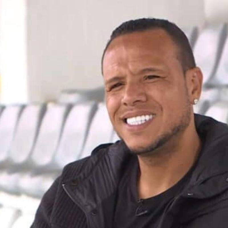 Luis Fabiano anuncia pré-candidatura a deputado federal por São Paulo: 'Aceitei o chamado'; VÍDEO  